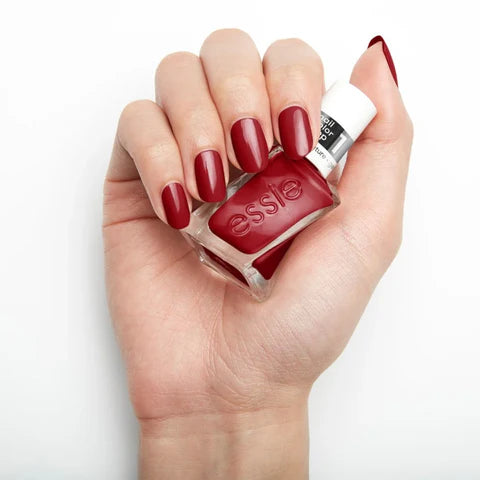Essie gel couture 345 Bubbles Only